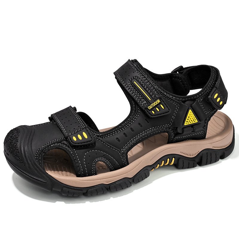 Men's Outdoor Sandals - Walking in Nature