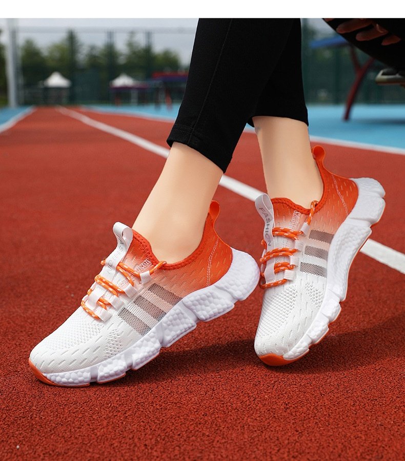 Breathable Soft Bottom Casual Men's Shoes - Lifestyle Shot