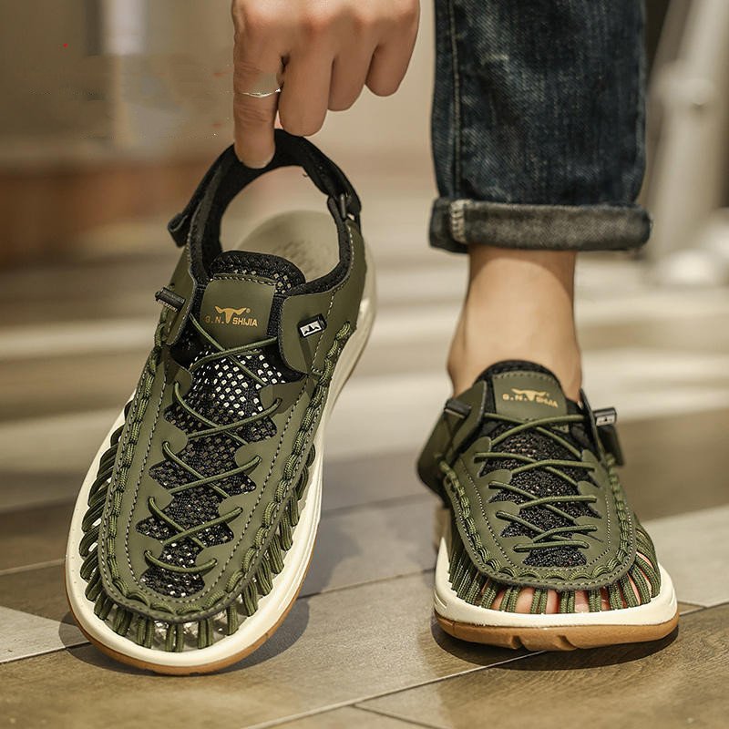 Versatile hiking sandals