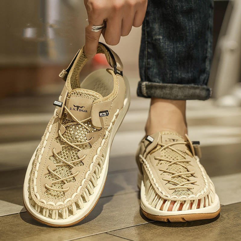 Men's sandals for summer adventures