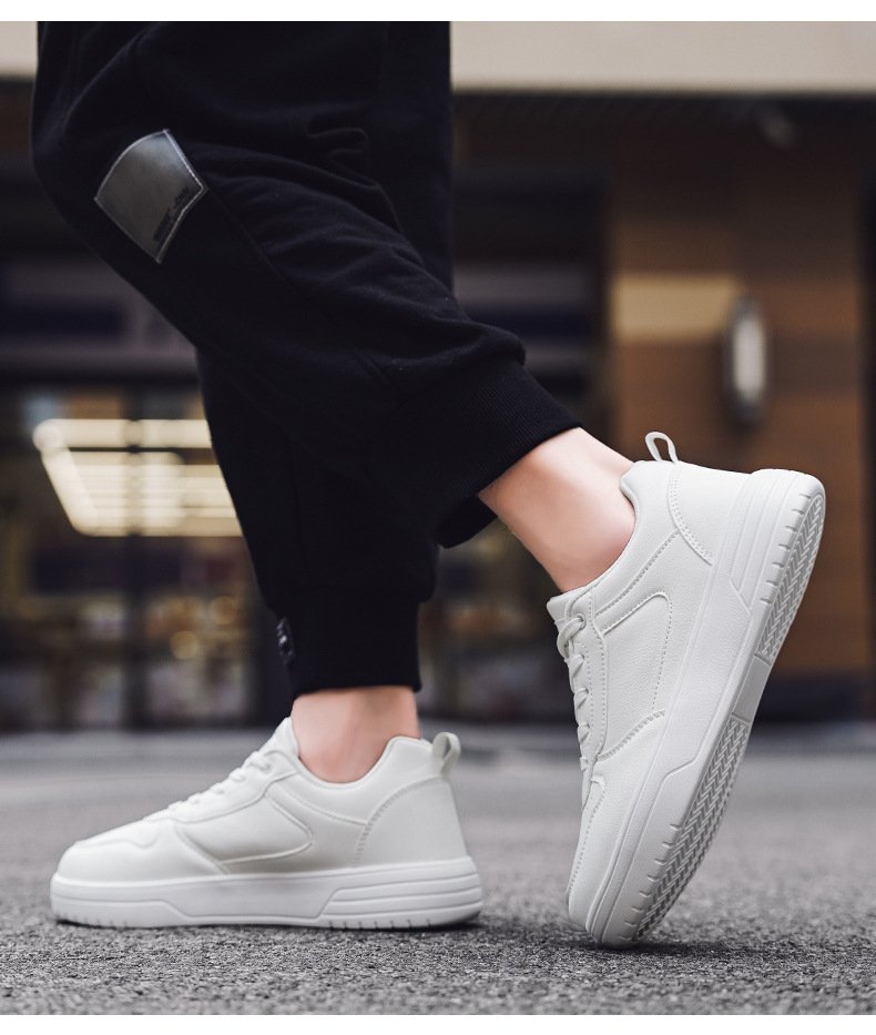 Men's Classic White Low-Top Sneakers Image 2